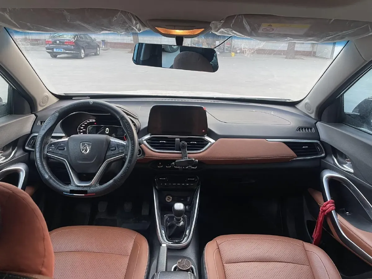 2017 BaoJun 510 1.5L 112HP L4 6MT,autocango,china used car exporter,china ev exporter,chinese used car exporter,chinese used ev exporter