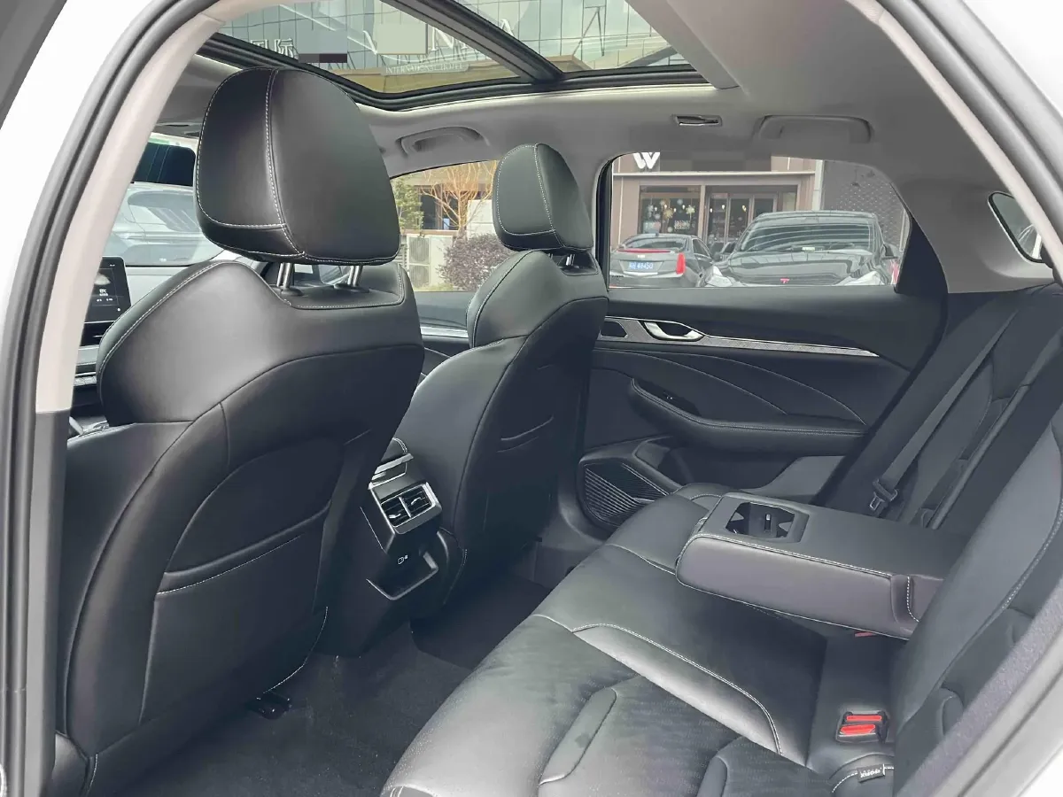 2021 Geely Preface 2.0T 190HP L4 7DCT,autocango,china used car exporter,china ev exporter,chinese used car exporter,chinese used ev exporter