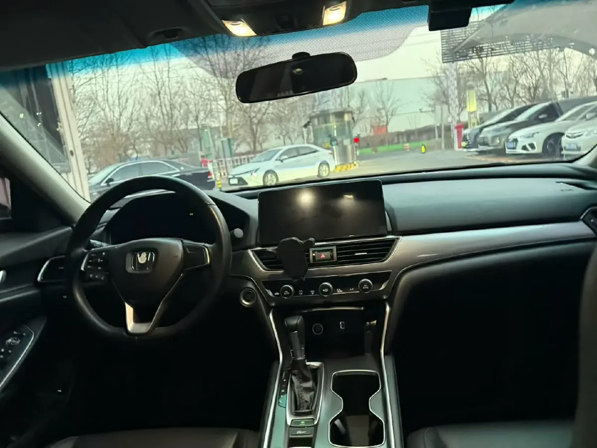 2022 Honda Accord 1.5T 194HP L4 CVT,autocango,china used car exporter,china ev exporter,chinese used car exporter,chinese used ev exporter