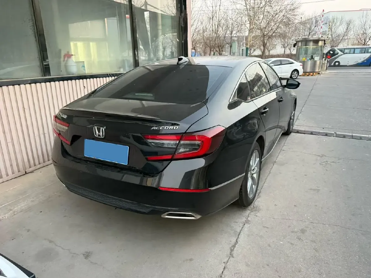 2022 Honda Accord 1.5T 194HP L4 CVT,autocango,china used car exporter,china ev exporter,chinese used car exporter,chinese used ev exporter