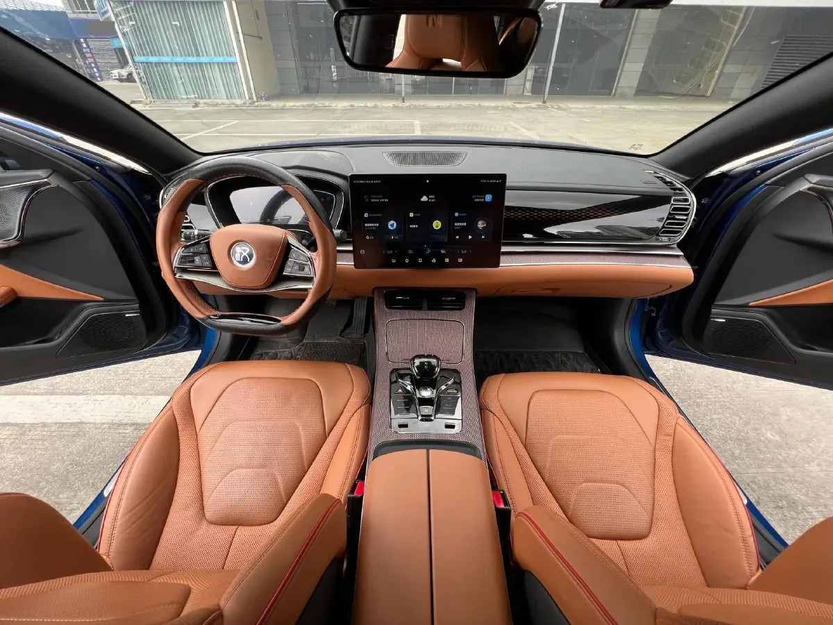 2022 Volkswagen Tiguan L 2.0T 186HP L4 7DCT,autocango,china used car exporter,china ev exporter,chinese used car exporter,chinese used ev exporter