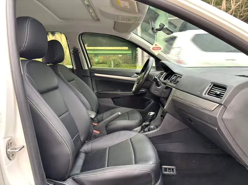 2017 Buick Excelle 1.5L 114HP L4 6AT,autocango,china used car exporter,china ev exporter,chinese used car exporter,chinese used ev exporter