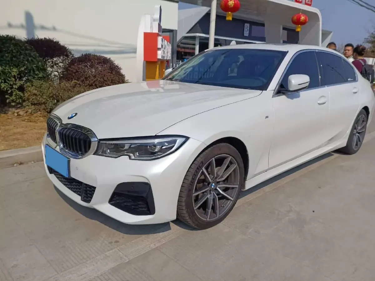 2022 BMW 3 Series 2.0T 156HP L4 8AT,autocango,china used car exporter,china ev exporter,chinese used car exporter,chinese used ev exporter