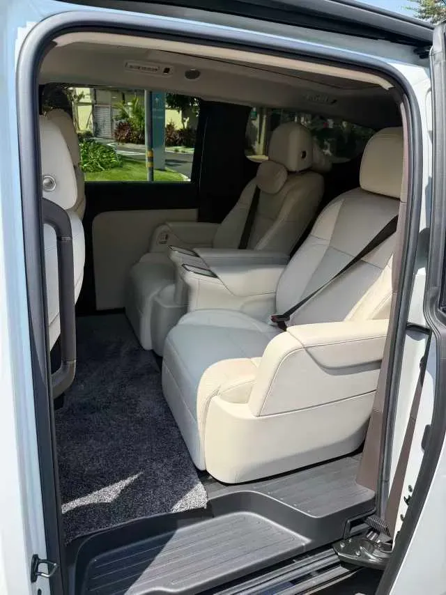 2024 Li MEGA BEV 102.7KWH,autocango,china used car exporter,china ev exporter,chinese used car exporter,chinese used ev exporter