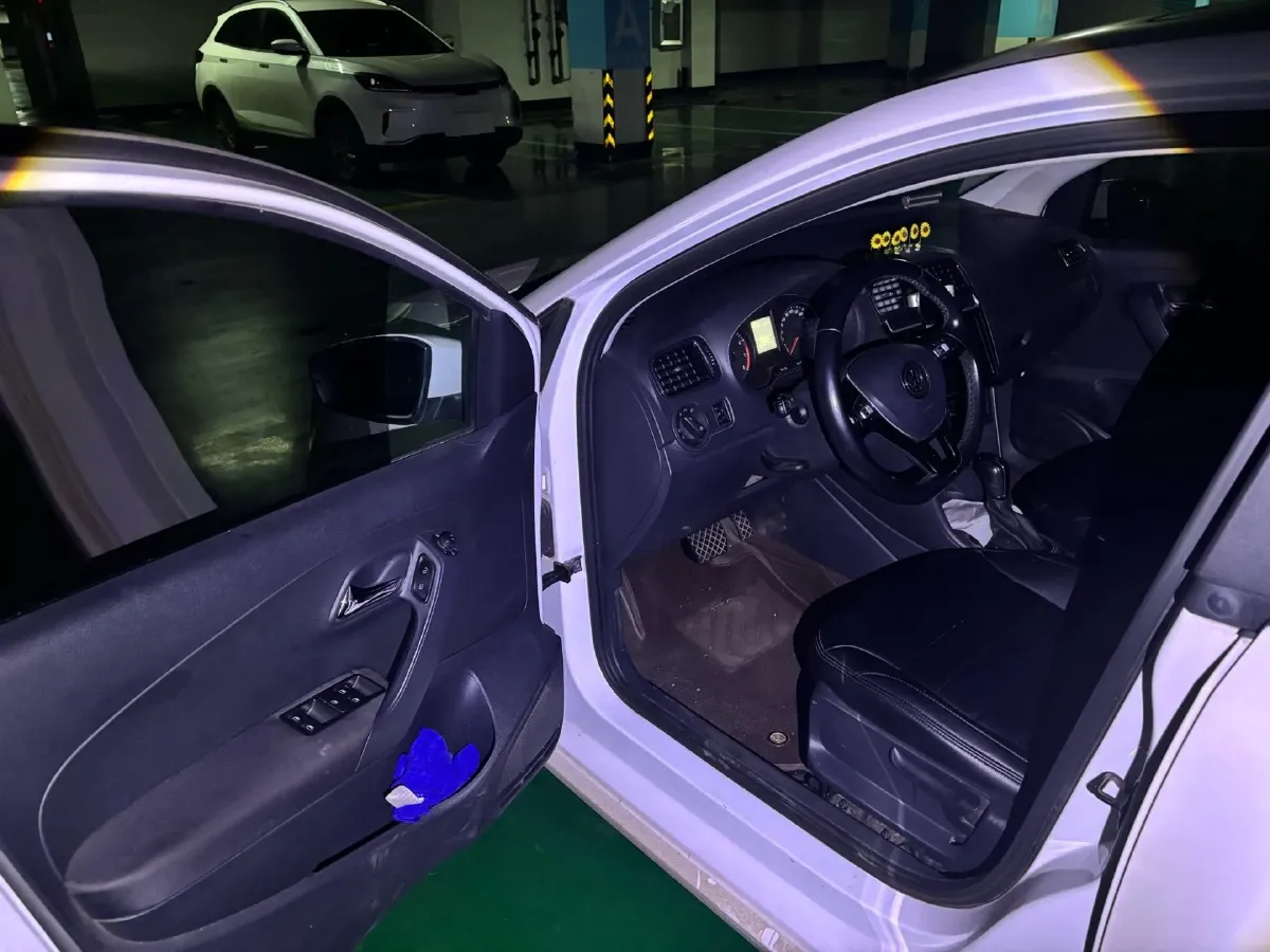 2016 Volkswagen Polo 1.6L 110HP L4 6AT,autocango,china used car exporter,china ev exporter,chinese used car exporter,chinese used ev exporter