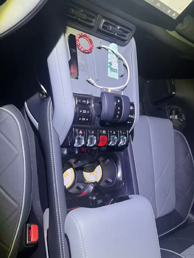 2023 FangChengBao Bao 5 1.5T 194HP L4 E-CVT PHEV 31.8KWH,autocango,china used car exporter,china ev exporter,chinese used car exporter,chinese used ev exporter