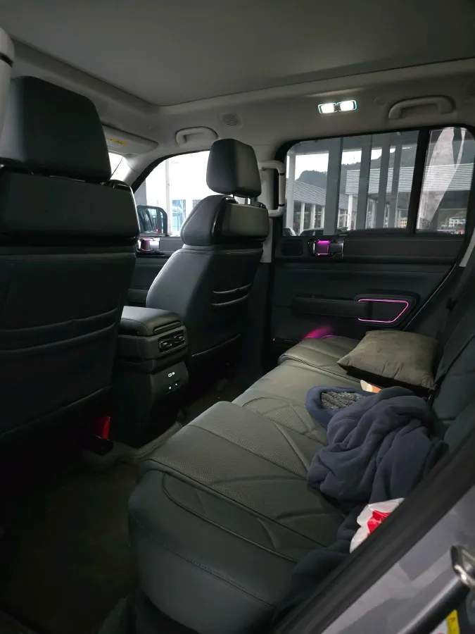 2023 FangChengBao Bao 5 1.5T 194HP L4 E-CVT PHEV 31.8KWH,autocango,china used car exporter,china ev exporter,chinese used car exporter,chinese used ev exporter