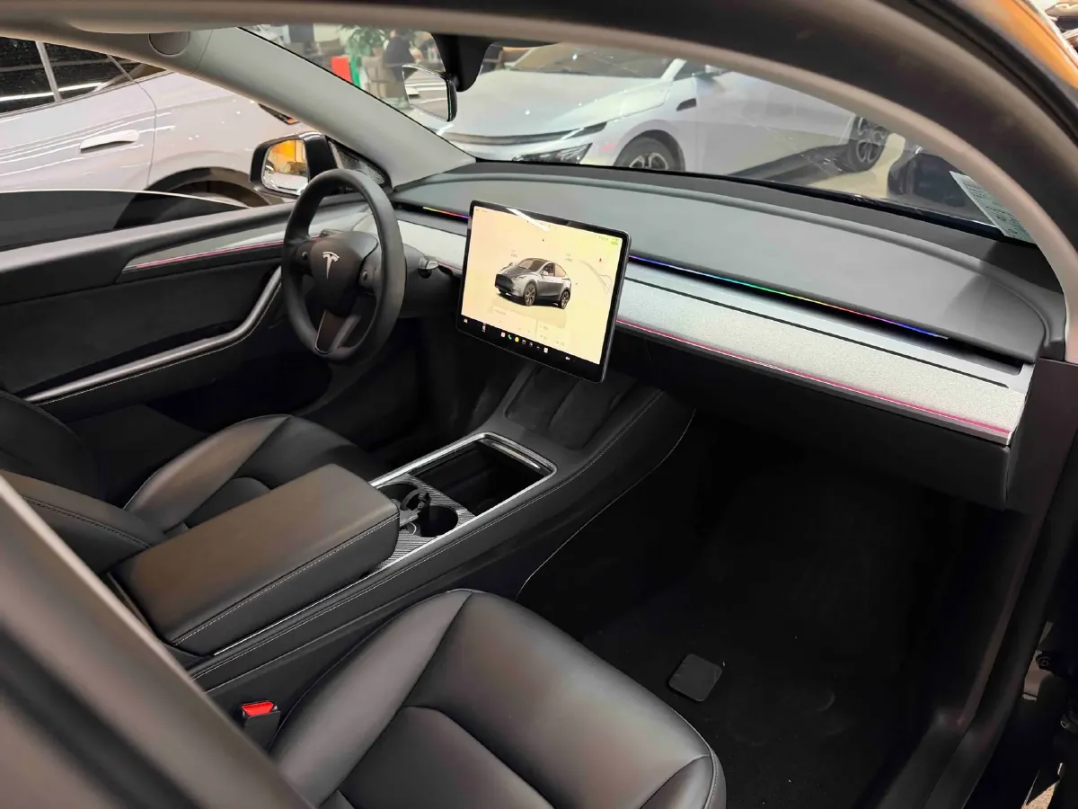 2024 Tesla Model Y BEV 78.4KWH,autocango,china used car exporter,china ev exporter,chinese used car exporter,chinese used ev exporter
