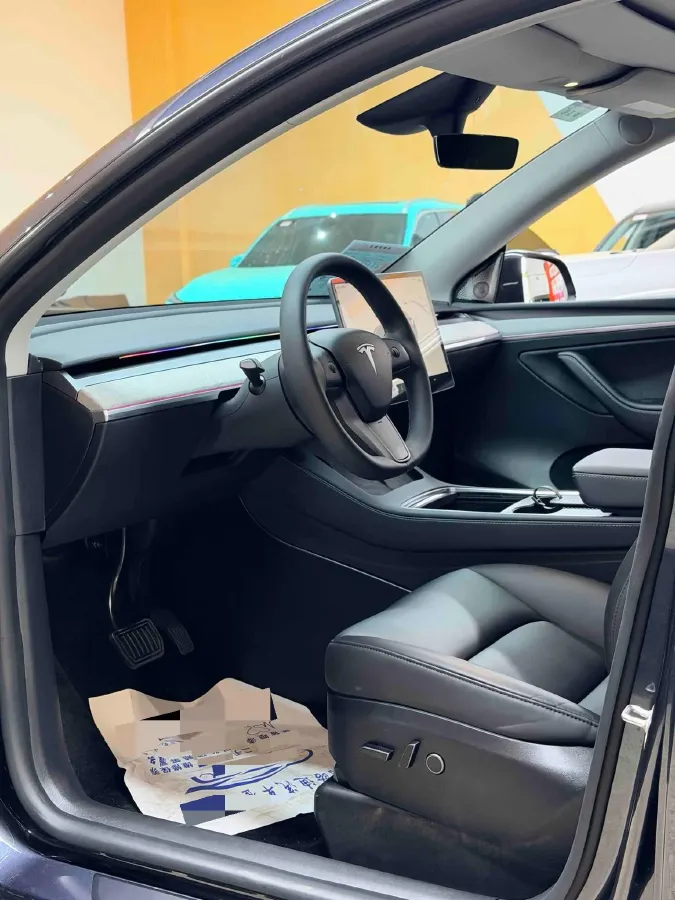 2024 Tesla Model Y BEV 78.4KWH,autocango,china used car exporter,china ev exporter,chinese used car exporter,chinese used ev exporter