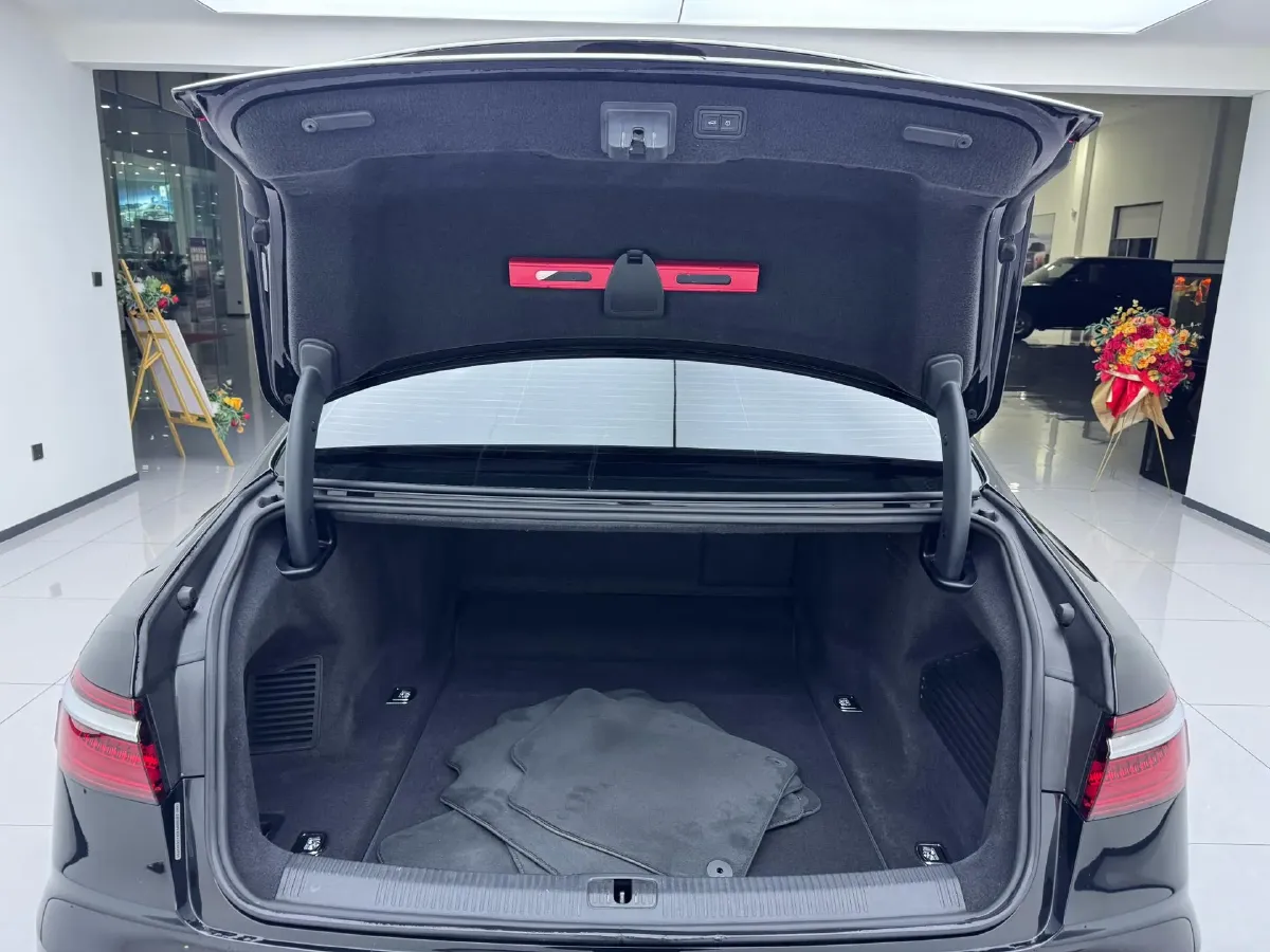 2019 Audi A8 3.0T 286HP V6 8AT,autocango,china used car exporter,china ev exporter,chinese used car exporter,chinese used ev exporter