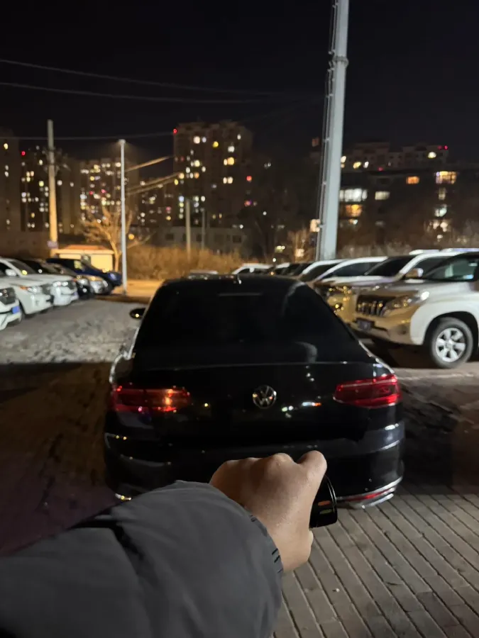 2020 Volkswagen Magotan 1.4T 150HP L4 7DCT,autocango,china used car exporter,china ev exporter,chinese used car exporter,chinese used ev exporter