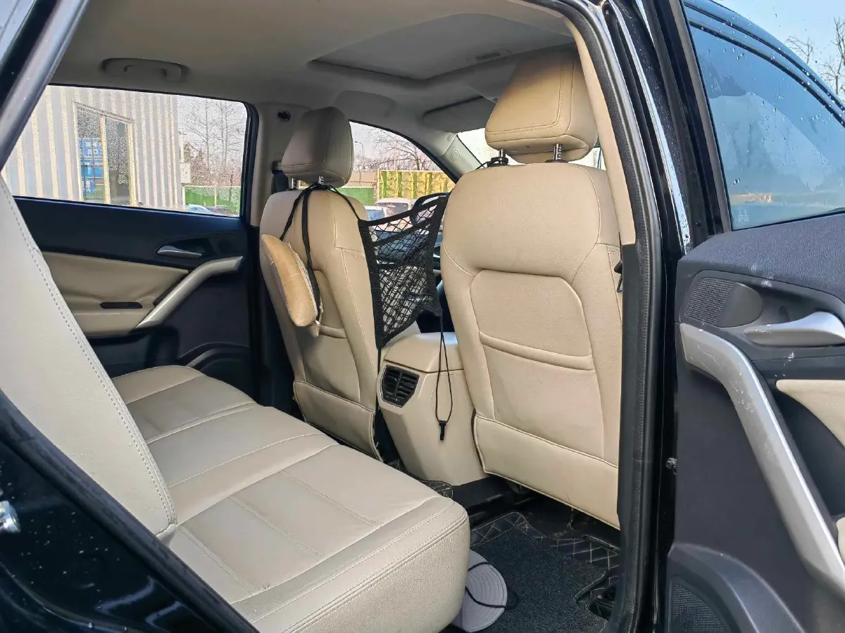 2015 MG GS 2.0T 220HP L4 6DCT,autocango,china used car exporter,china ev exporter,chinese used car exporter,chinese used ev exporter