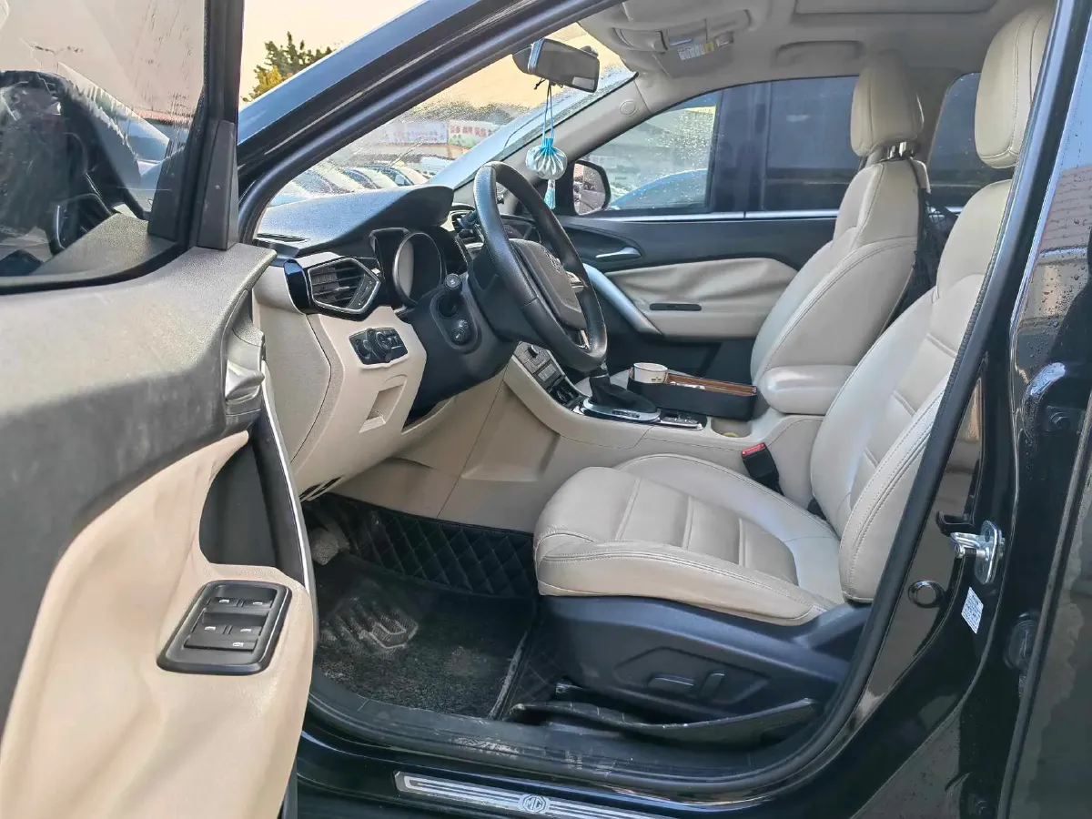 2015 MG GS 2.0T 220HP L4 6DCT,autocango,china used car exporter,china ev exporter,chinese used car exporter,chinese used ev exporter