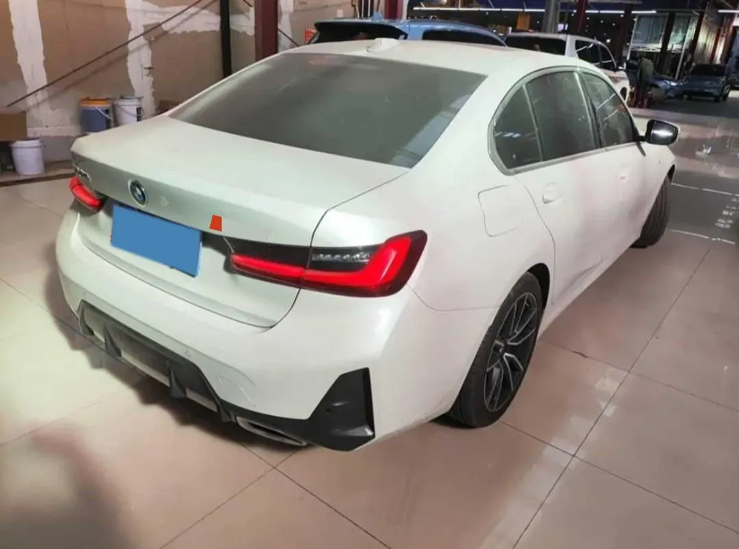 2023 BMW 3 Series 2.0T 156HP L4 8AT,autocango,china used car exporter,china ev exporter,chinese used car exporter,chinese used ev exporter