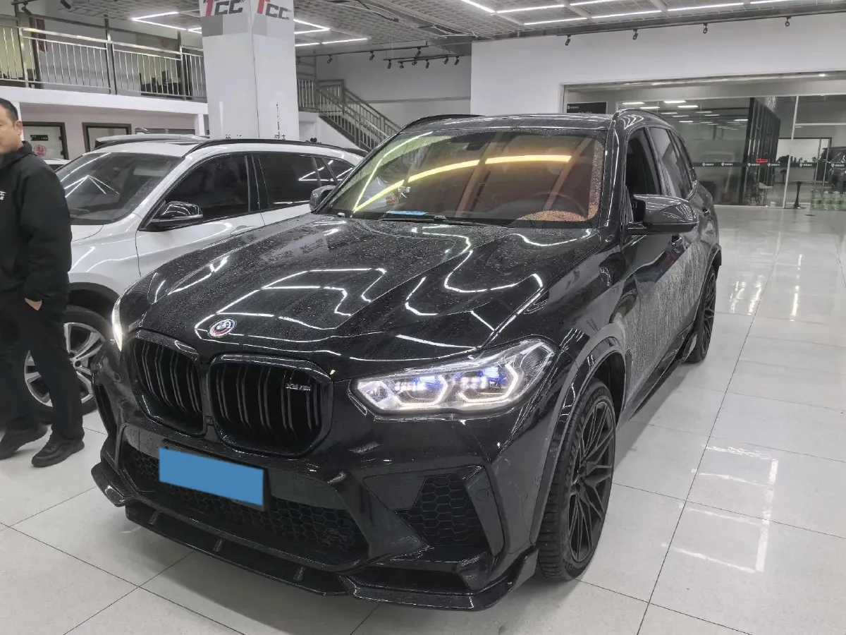 2020 BMW X5 M 4.4T 600HP V8 8AT,autocango,china used car exporter,china ev exporter,chinese used car exporter,chinese used ev exporter