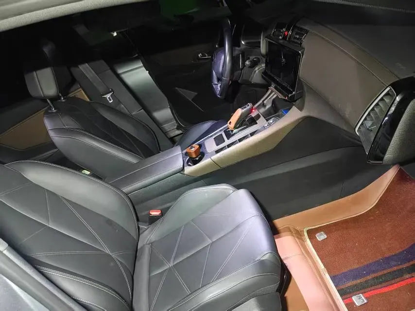 2020 DS 7 1.6T 180HP L4 8AT,autocango,china used car exporter,china ev exporter,chinese used car exporter,chinese used ev exporter