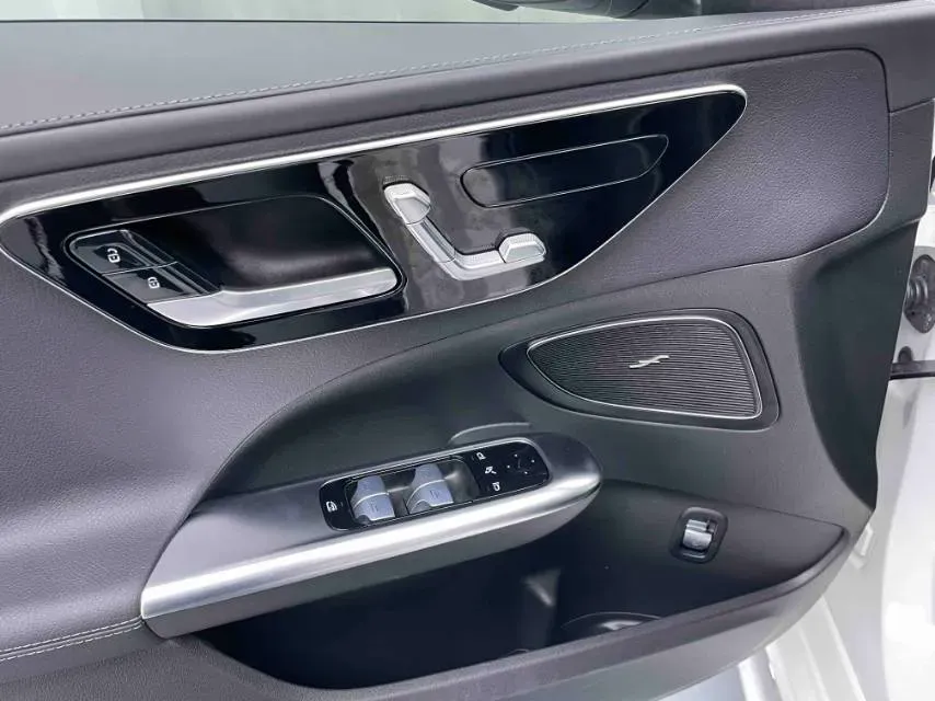 2023 Mercedes-Benz C Class 1.5T 170HP L4 9AT,autocango,china used car exporter,china ev exporter,chinese used car exporter,chinese used ev exporter