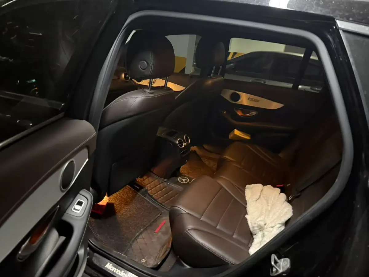 2021 Mercedes-Benz GLC Class 2.0T 197HP L4 9AT,autocango,china used car exporter,china ev exporter,chinese used car exporter,chinese used ev exporter