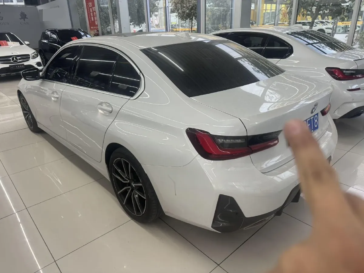 2023 BMW 3 Series 2.0T 156HP L4 8AT,autocango,china used car exporter,china ev exporter,chinese used car exporter,chinese used ev exporter