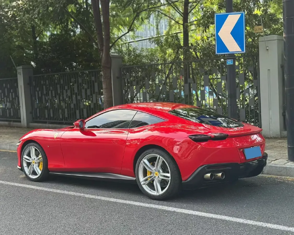 2020 Ferrari Roma 3.9T 620HP V8 8DCT,autocango,china used car exporter,china ev exporter,chinese used car exporter,chinese used ev exporter