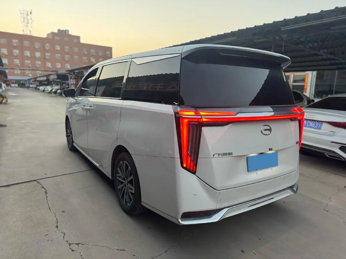 2024 GAC Trumpchi M8 2.0T 252HP L4 8AT,autocango,china used car exporter,china ev exporter,chinese used car exporter,chinese used ev exporter