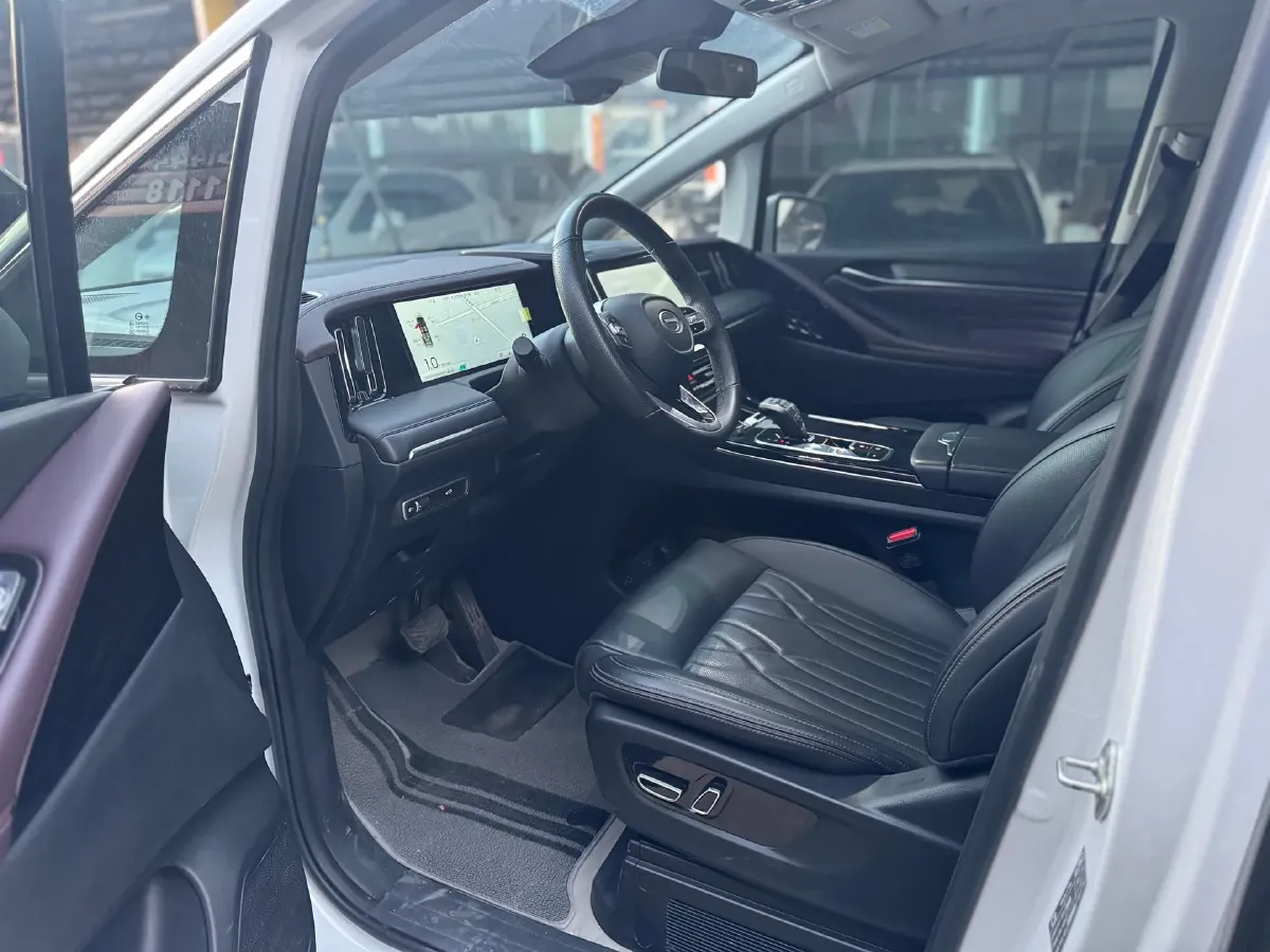 2024 GAC Trumpchi M8 2.0T 252HP L4 8AT,autocango,china used car exporter,china ev exporter,chinese used car exporter,chinese used ev exporter