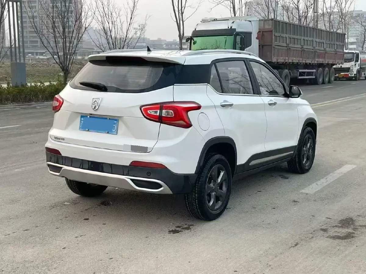 2017 BaoJun 510 1.5L 112HP L4 6MT,autocango,china used car exporter,china ev exporter,chinese used car exporter,chinese used ev exporter