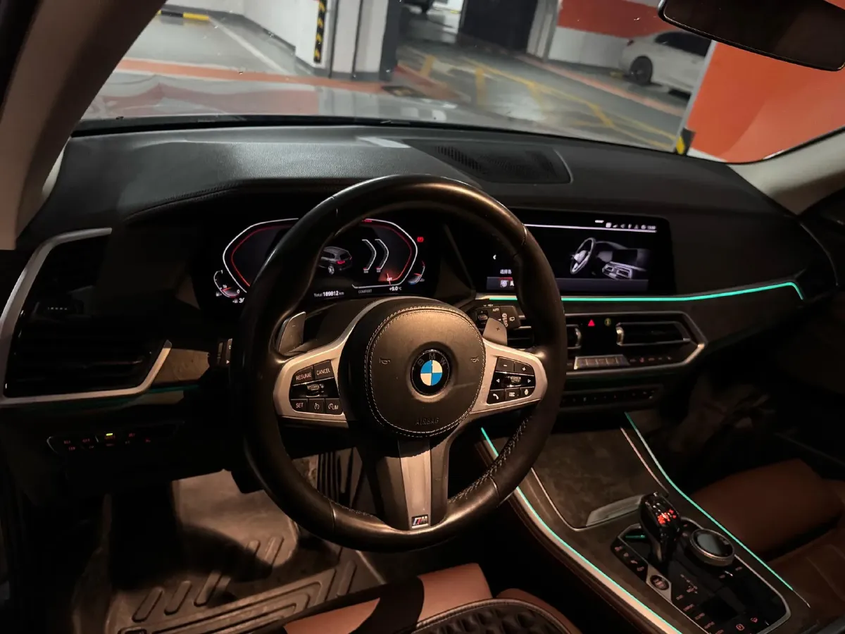 2020 BMW X5 3.0T 340HP L6 8AT,autocango,china used car exporter,china ev exporter,chinese used car exporter,chinese used ev exporter