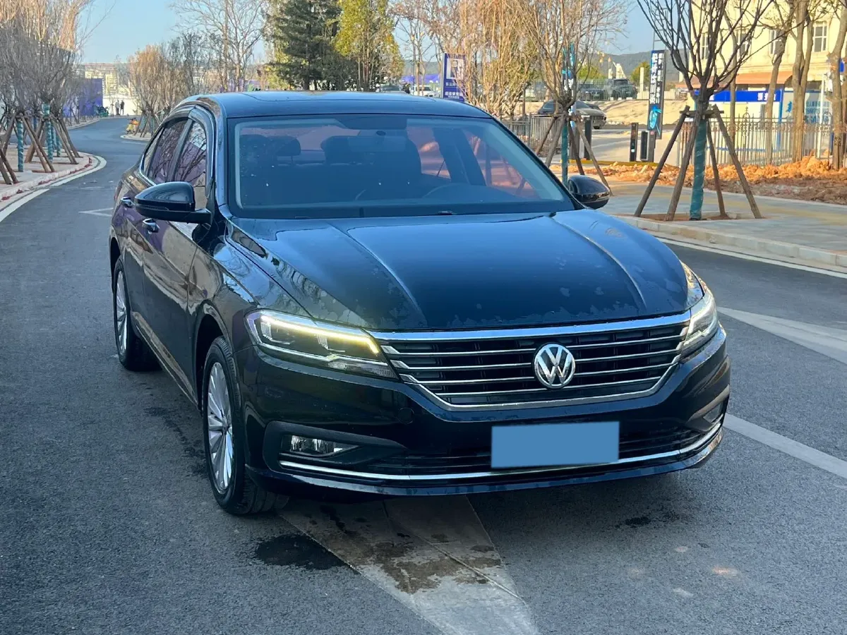 2018 Skoda Karoq 1.4T 150HP L4 7DCT,autocango,china used car exporter,china ev exporter,chinese used car exporter,chinese used ev exporter