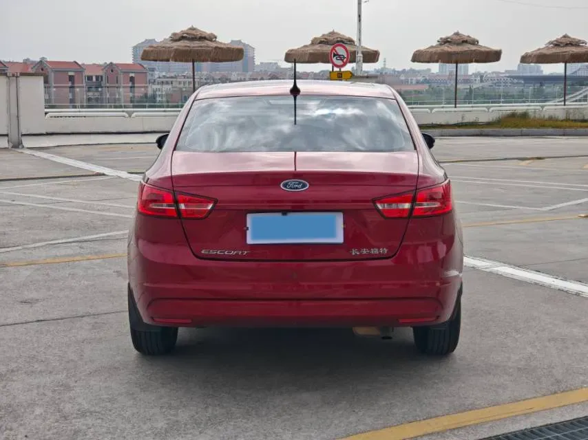 2017 Ford Escort 1.5L 113HP L4 6AT,autocango,china used car exporter,china ev exporter,chinese used car exporter,chinese used ev exporter