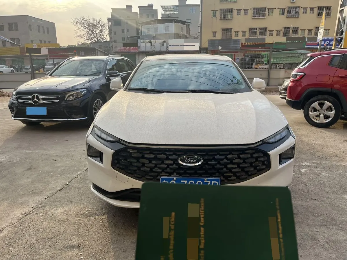 2025 Ford Mondeo 1.5T 190HP L4 8AT,autocango,china used car exporter,china ev exporter,chinese used car exporter,chinese used ev exporter
