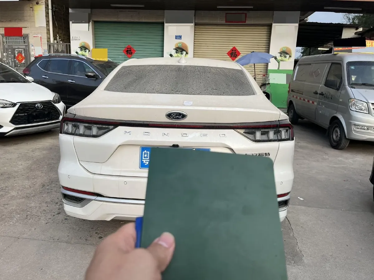 2025 Ford Mondeo 1.5T 190HP L4 8AT,autocango,china used car exporter,china ev exporter,chinese used car exporter,chinese used ev exporter