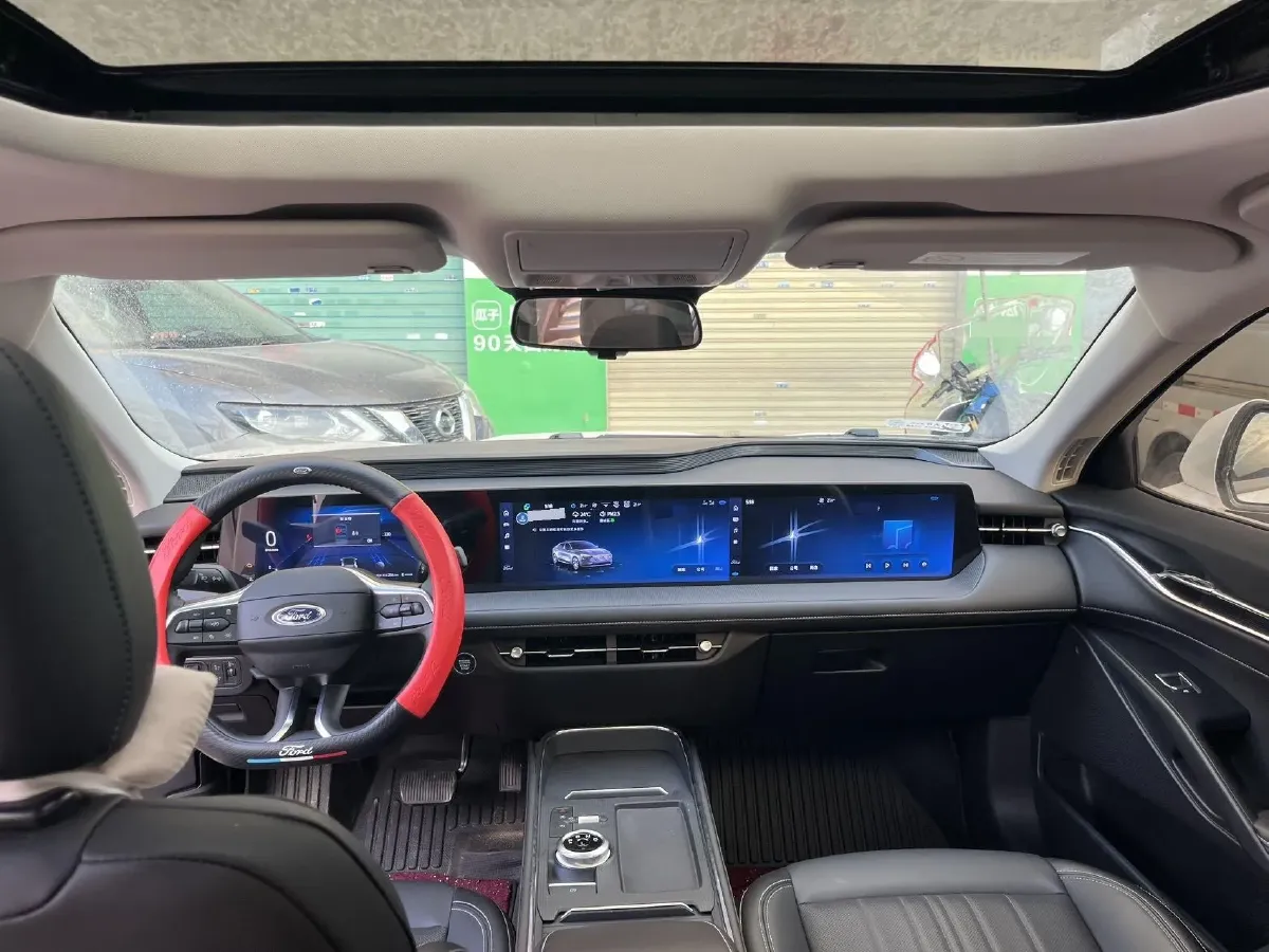 2025 Ford Mondeo 1.5T 190HP L4 8AT,autocango,china used car exporter,china ev exporter,chinese used car exporter,chinese used ev exporter