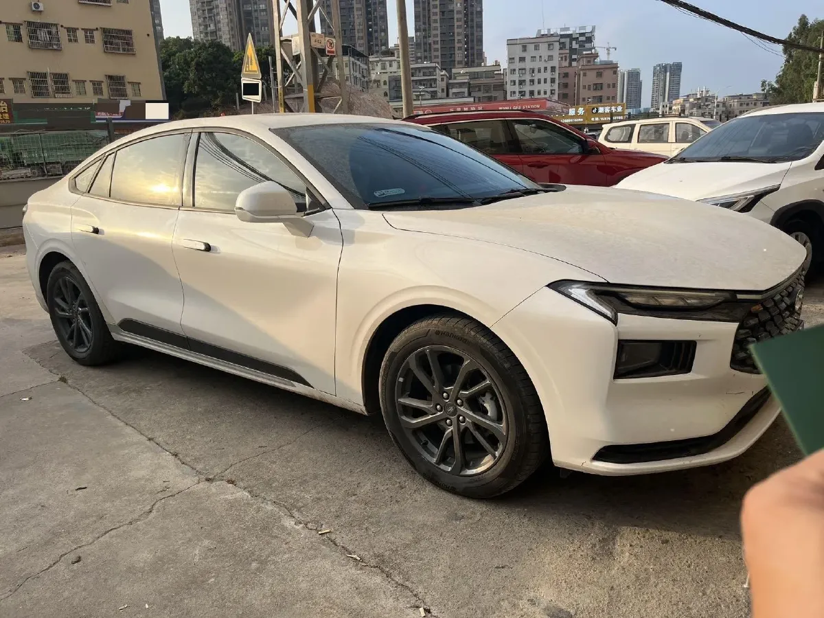 2025 Ford Mondeo 1.5T 190HP L4 8AT,autocango,china used car exporter,china ev exporter,chinese used car exporter,chinese used ev exporter