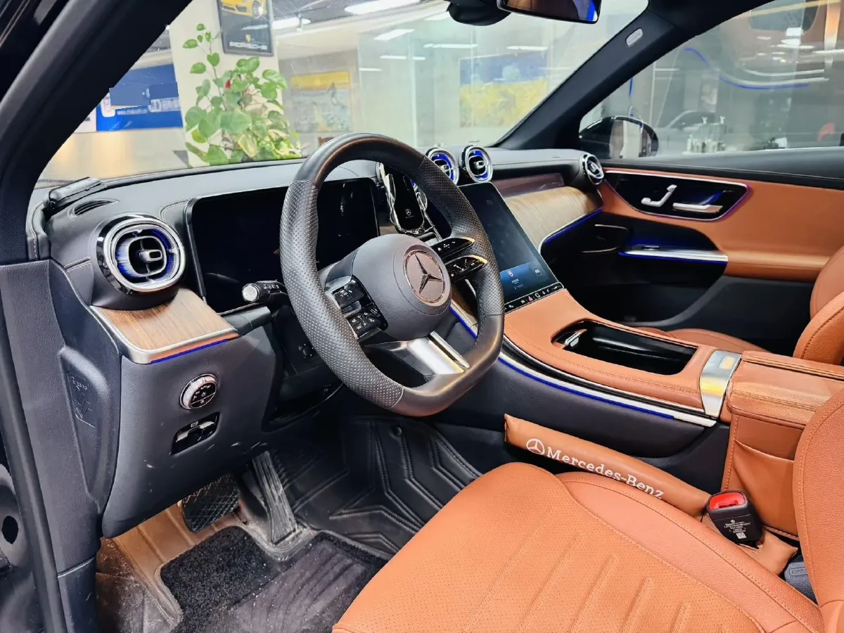 2024 Mercedes-Benz GLC Class 2.0T 258HP L4 9AT,autocango,china used car exporter,china ev exporter,chinese used car exporter,chinese used ev exporter