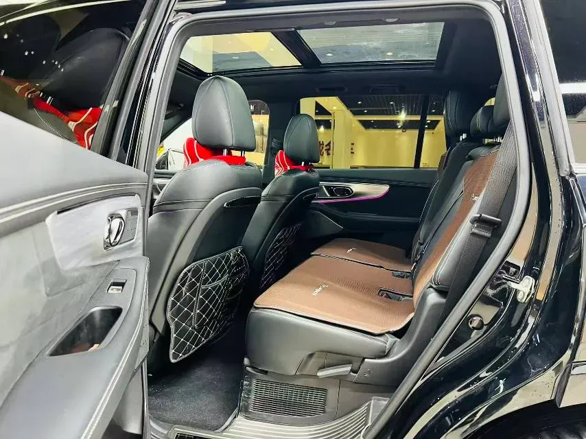 2022 GAC Trumpchi GS8 2.0T 190HP L4 E-CVT Hybrid,autocango,china used car exporter,china ev exporter,chinese used car exporter,chinese used ev exporter