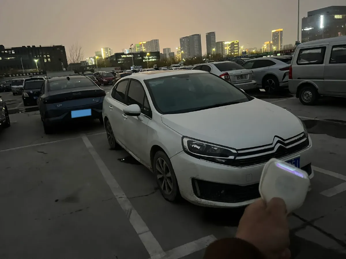 2018 Citroen C4 C-Quatre 1.6L 117HP L4 6AT,autocango,china used car exporter,china ev exporter,chinese used car exporter,chinese used ev exporter