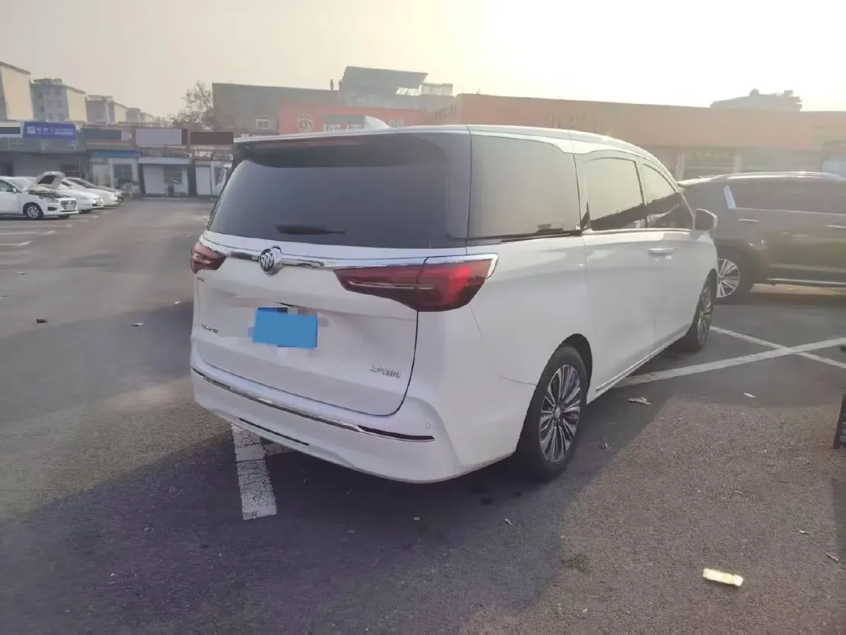 2022 Buick GL8 2.0T 237HP L4 9AT,autocango,china used car exporter,china ev exporter,chinese used car exporter,chinese used ev exporter