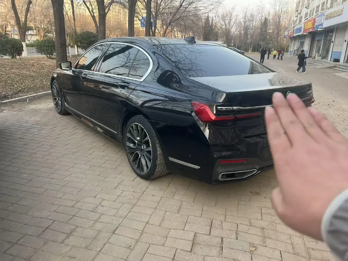2021 BMW 7 Series 3.0T 340HP L6 8AT,autocango,china used car exporter,china ev exporter,chinese used car exporter,chinese used ev exporter
