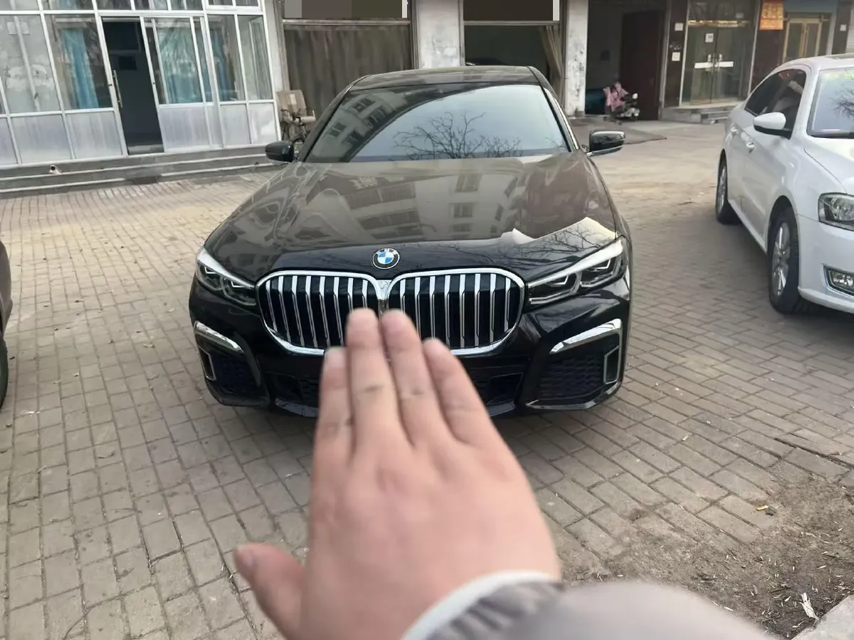 2021 BMW 7 Series 3.0T 340HP L6 8AT,autocango,china used car exporter,china ev exporter,chinese used car exporter,chinese used ev exporter