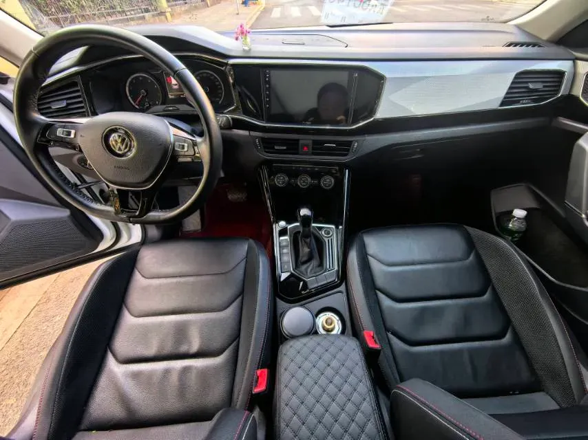 2019 Jeep Cherokee 2.0T 234HP L4 9AT,autocango,china used car exporter,china ev exporter,chinese used car exporter,chinese used ev exporter