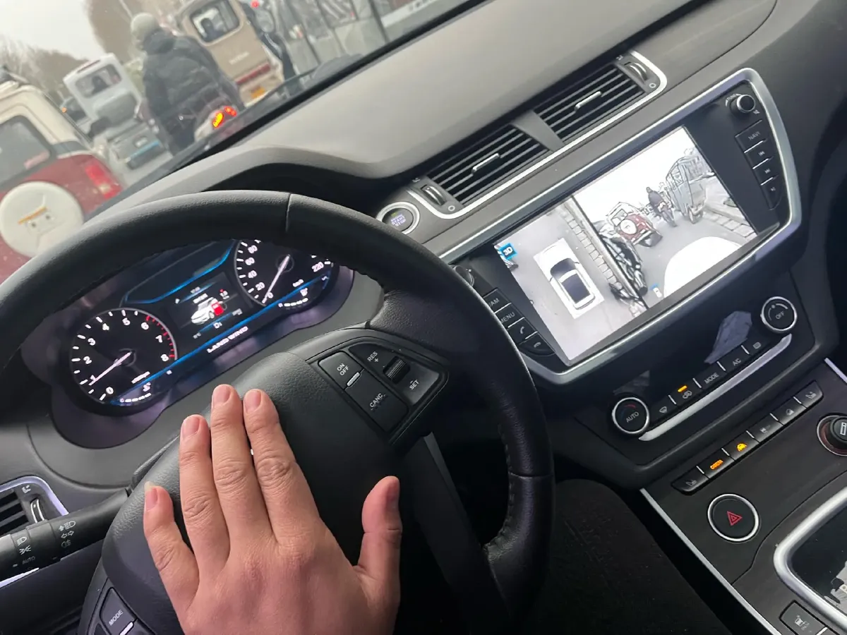 2018 Landwind X7 1.5T 163HP L4 8AT,autocango,china used car exporter,china ev exporter,chinese used car exporter,chinese used ev exporter