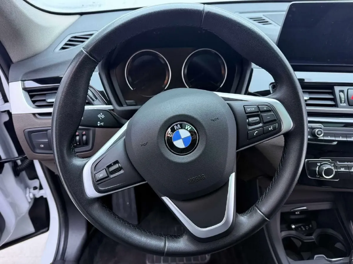 2022 BMW X1 1.5T 140HP L3 7DCT,autocango,china used car exporter,china ev exporter,chinese used car exporter,chinese used ev exporter