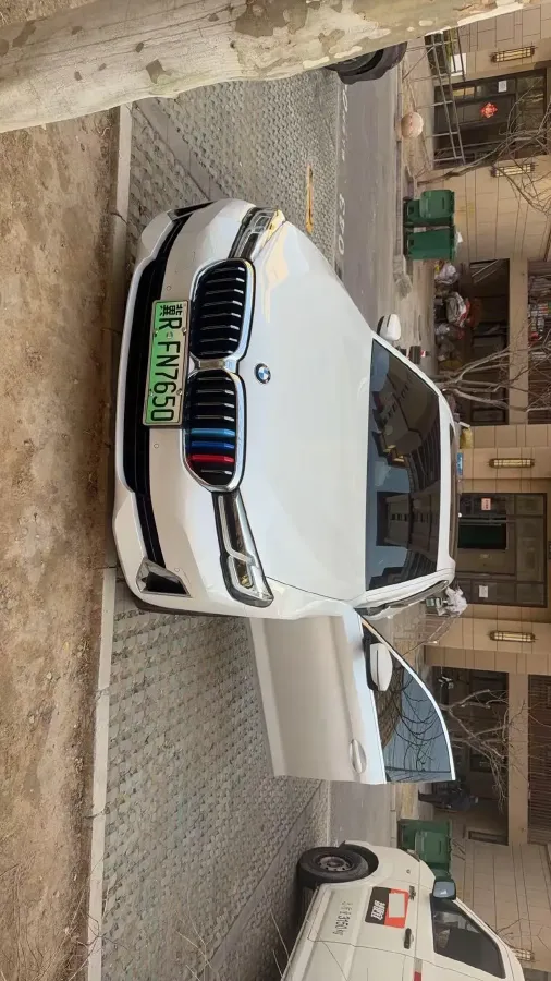 2021 BMW 5 Series 2.0T 184HP L4 8AT PHEV 17.7KWH,autocango,china used car exporter,china ev exporter,chinese used car exporter,chinese used ev exporter