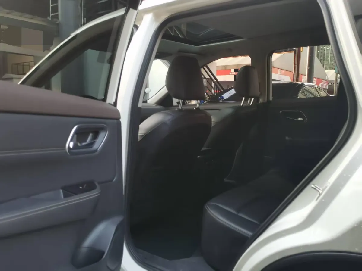 2021 Nissan X-Trail 1.5T 204HP L3 CVT,autocango,china used car exporter,china ev exporter,chinese used car exporter,chinese used ev exporter