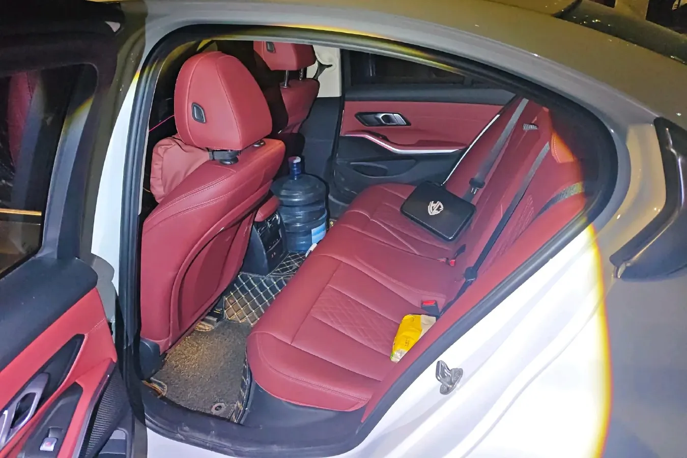 2024 BMW 3 Series 2.0T 184HP L4 8AT,autocango,china used car exporter,china ev exporter,chinese used car exporter,chinese used ev exporter