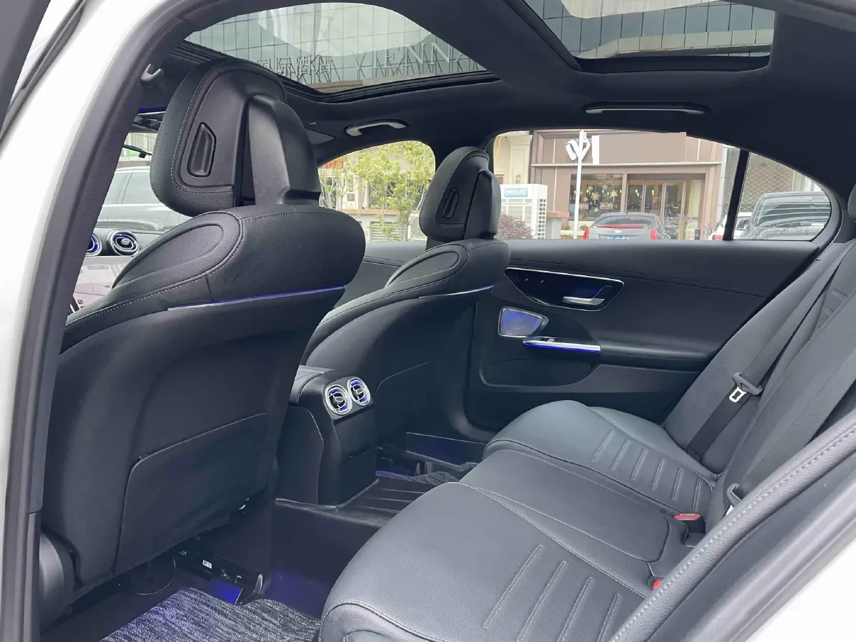 2024 Mercedes-Benz C Class 1.5T 204HP L4 9AT,autocango,china used car exporter,china ev exporter,chinese used car exporter,chinese used ev exporter