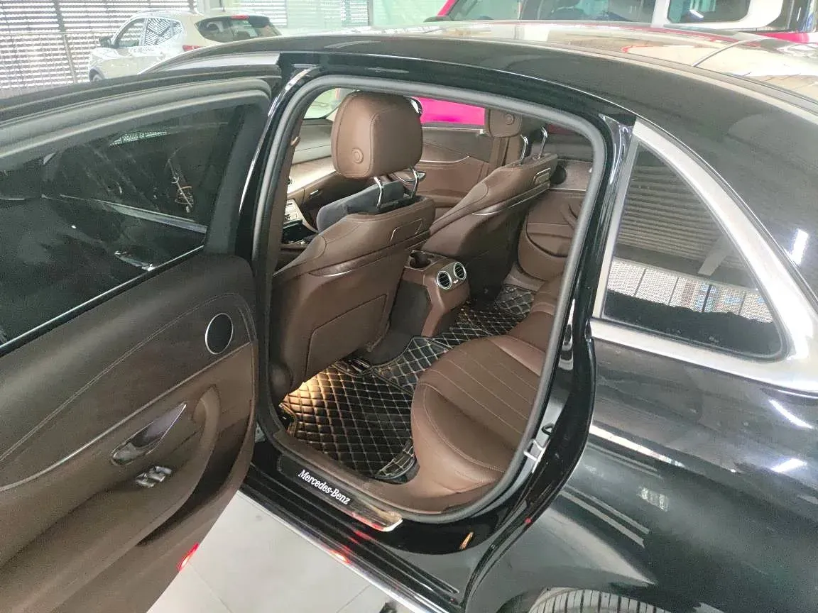 2020 Mercedes-Benz E Class 2.0T 258HP L4 9AT,autocango,china used car exporter,china ev exporter,chinese used car exporter,chinese used ev exporter