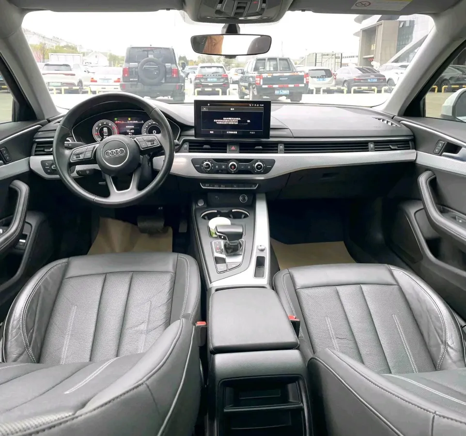 2020 Audi A4L 2.0T 190HP L4 7DCT,autocango,china used car exporter,china ev exporter,chinese used car exporter,chinese used ev exporter
