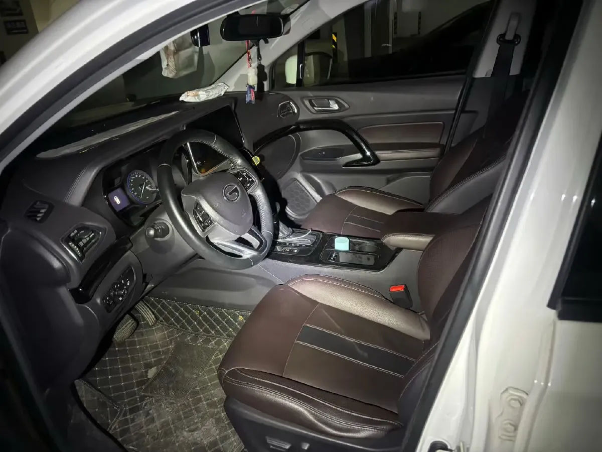 2019 GAC Trumpchi GS4 1.5T 169HP L4 6AT,autocango,china used car exporter,china ev exporter,chinese used car exporter,chinese used ev exporter